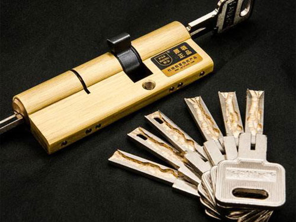 桦南24小时上门开锁公司