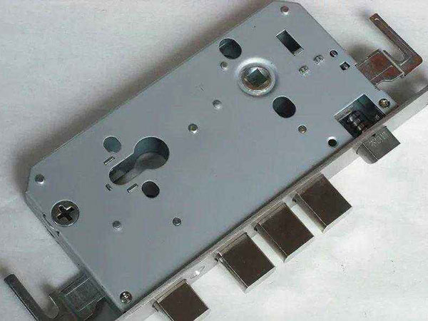 桦南24小时上门开锁公司